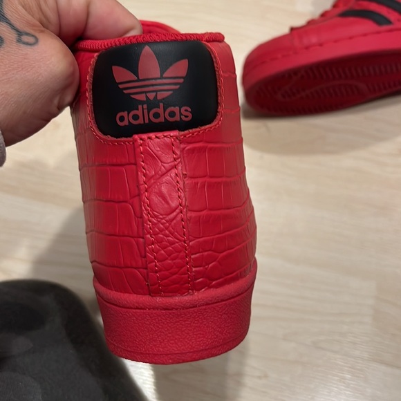 NW Adidas Red Snake Skin - Picture 9 of 9